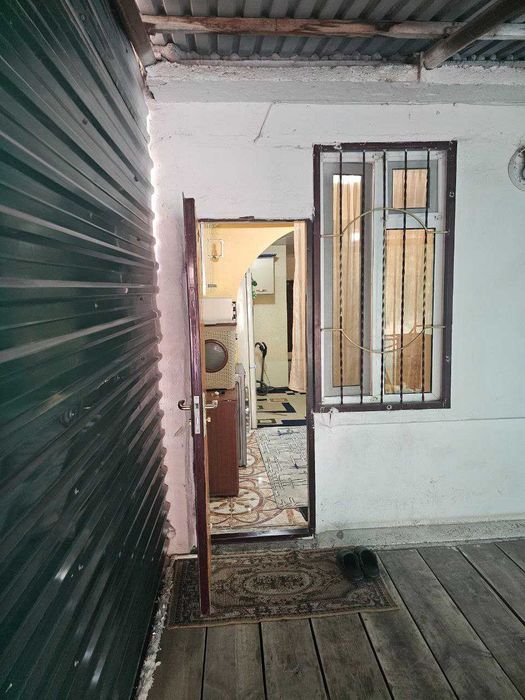 3 хоналик 1 этаж севирный, 4 поликленика