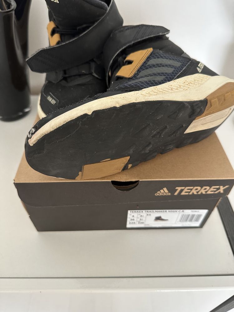 Детски обувки Adidas TERREX