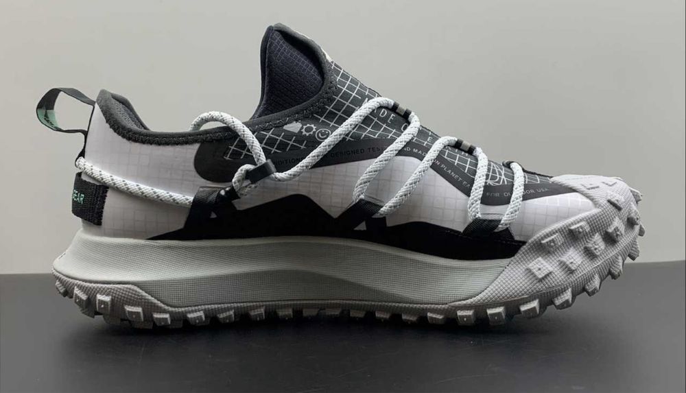 Мъжки маратонки Nike ACG Mountain Fly Low White Black