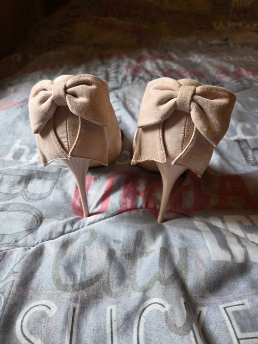 Продавам токчета