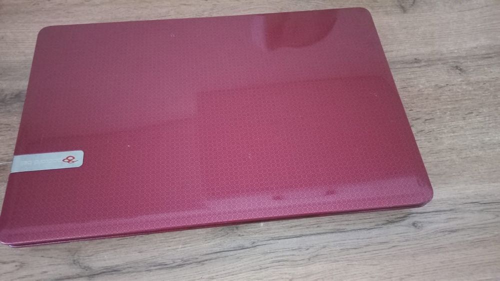 Продам ноутбук Packard Bell