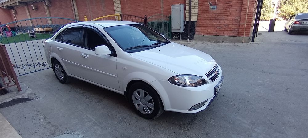 Продаётся автомобиль Gentra