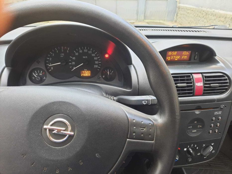 Vand Opel Corsa 1.7 DTI