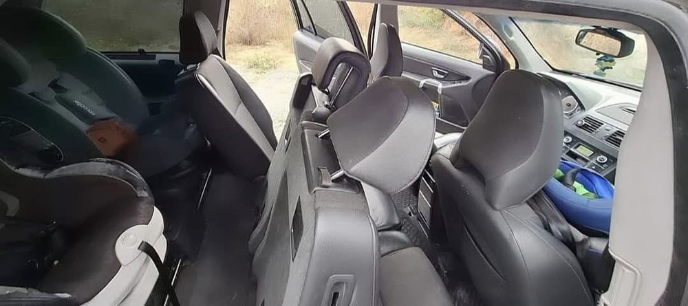 Volvo XC90,Automat,2.4l,7 locuri