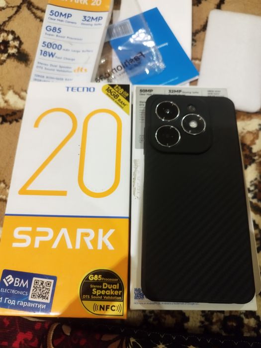 Телефон Техно Спарк 20.128+8+8