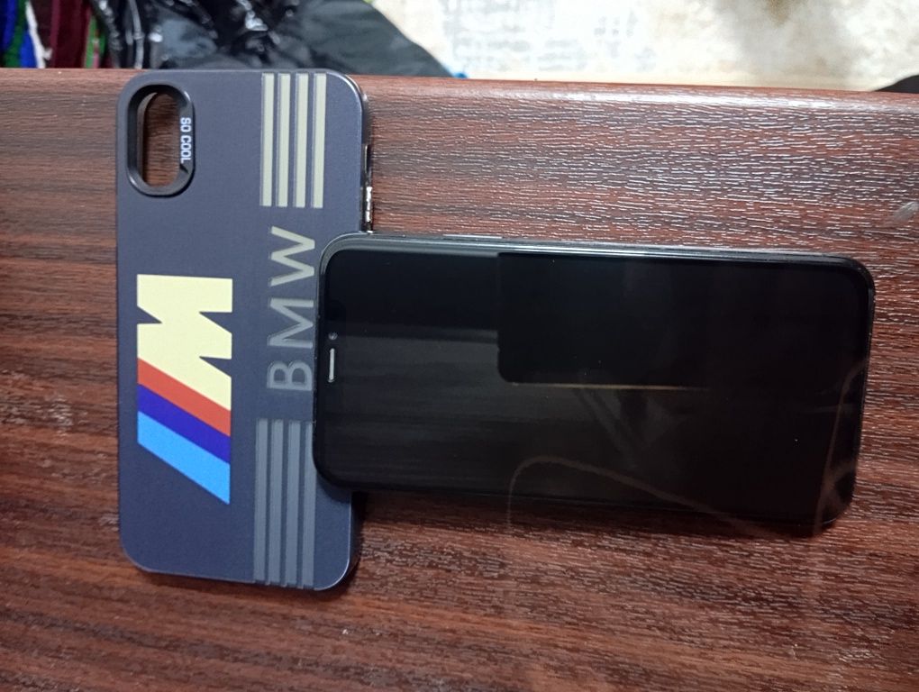 Iphone X.        .