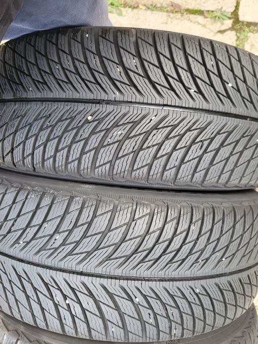 4бр 235/55/18гумите са за suv  много запазени