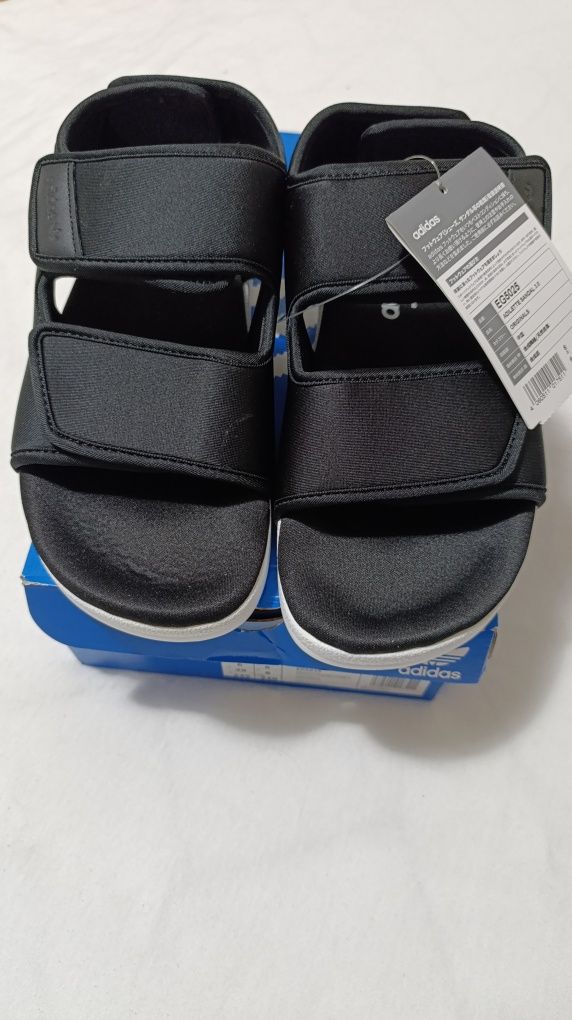 Сандали ADIDAS 39 ном. нови унисекс