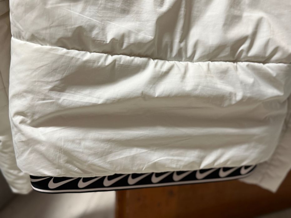 Зимно дамско яке Nike