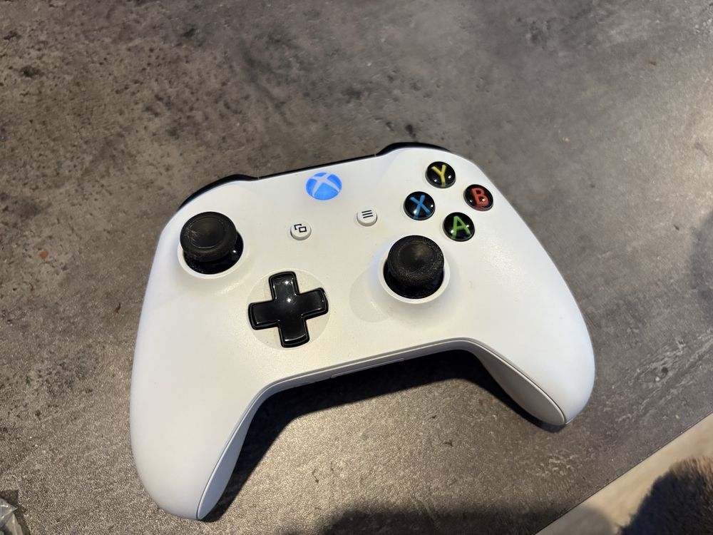 Xbox one s 1tb forza gta и др.
