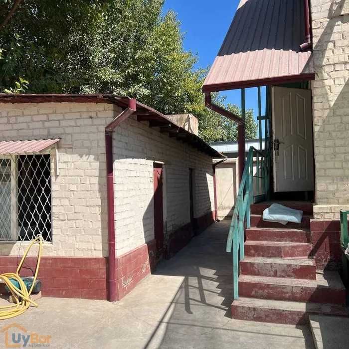 Срочно сдается дом-дача 3 комнаты,12 соток.Янгибазар.