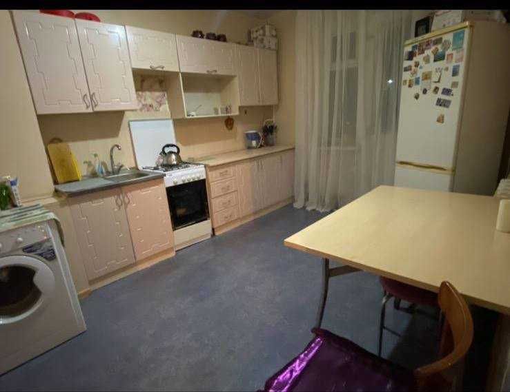 Продается 3-х комнатная квартира в районе маг Аврора, 15 маг