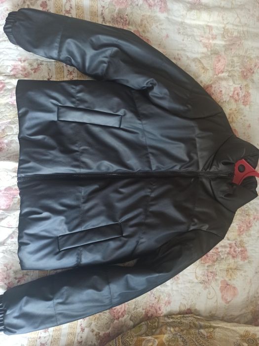 Продам куртки 44, 46р