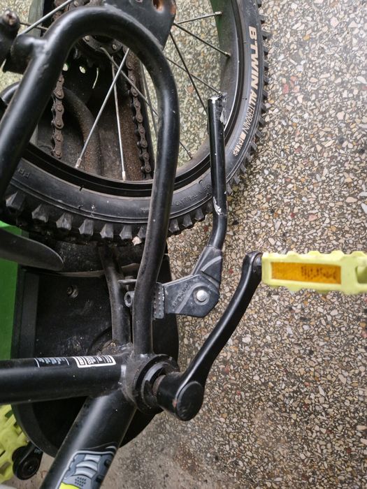 URGENT!! Bicicleta decathlon 16 inch 4-6 ani (105-120cm) dark hero 500