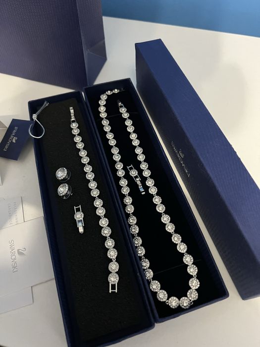 Set Swarovski Angelic - Lantisor, Bratara, Cerceri+ accesori