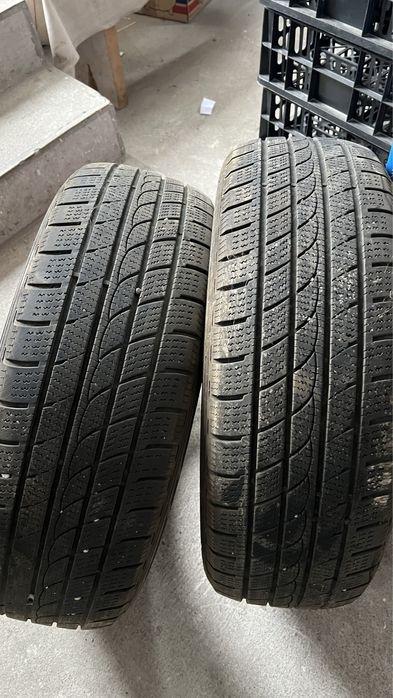 2 Anvelope iarna  245/65/R17  M+S