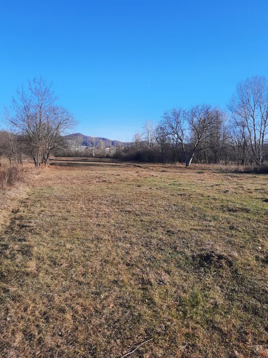 Teren intravilan - industrial Pucioasa acces drum asfaltat DC136A