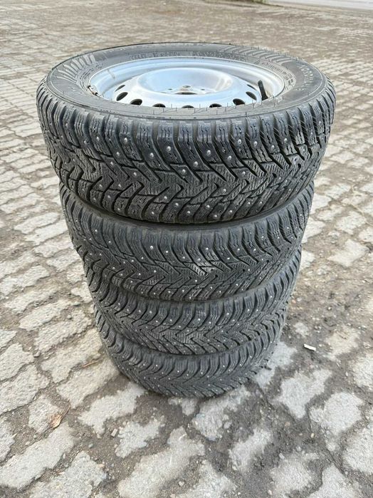 Диски R14 (4*98) с зимними шинами Nokian r14