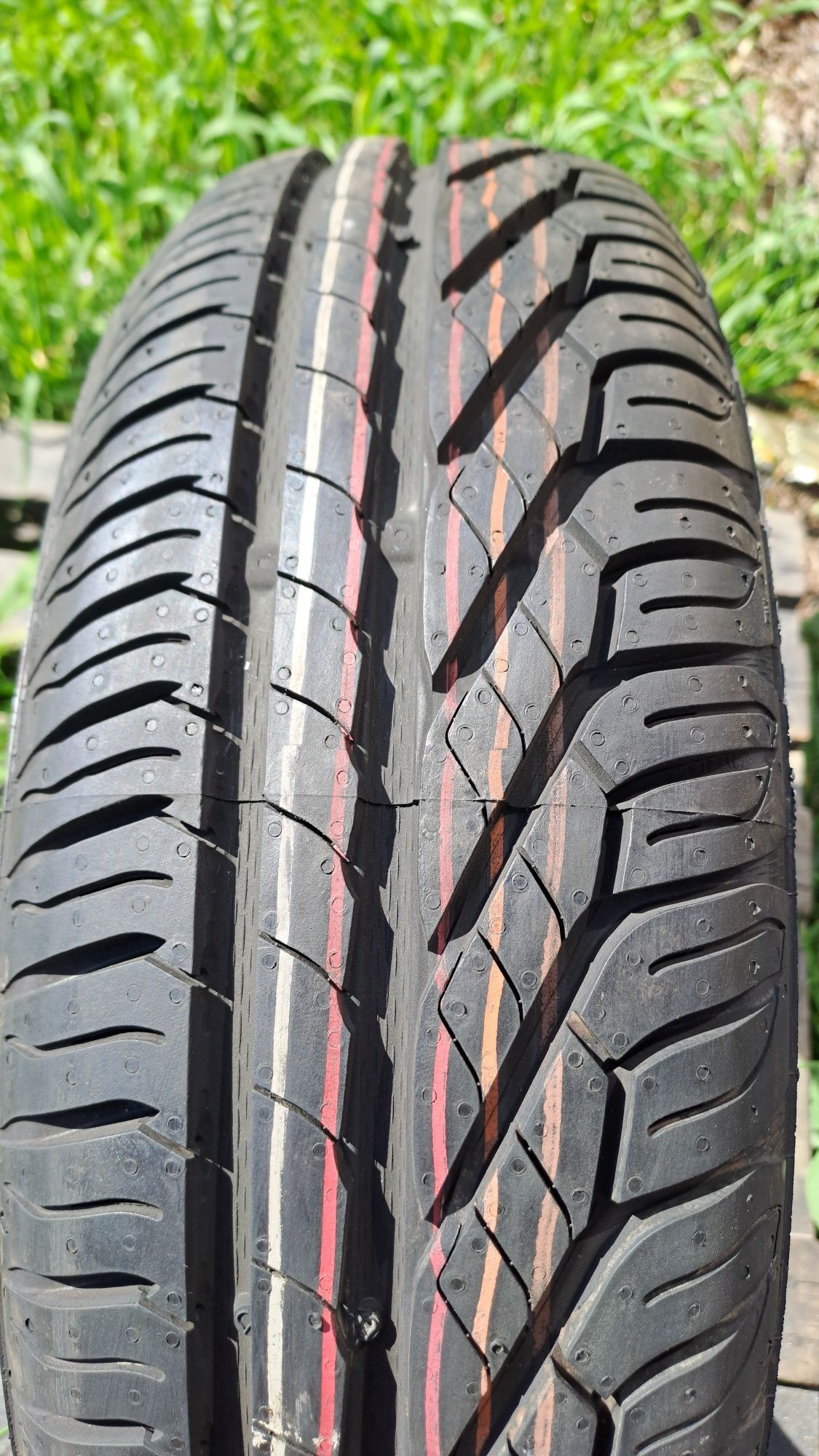 1бр. Нова 165/65/14 Uniroyal Rain Expert 3