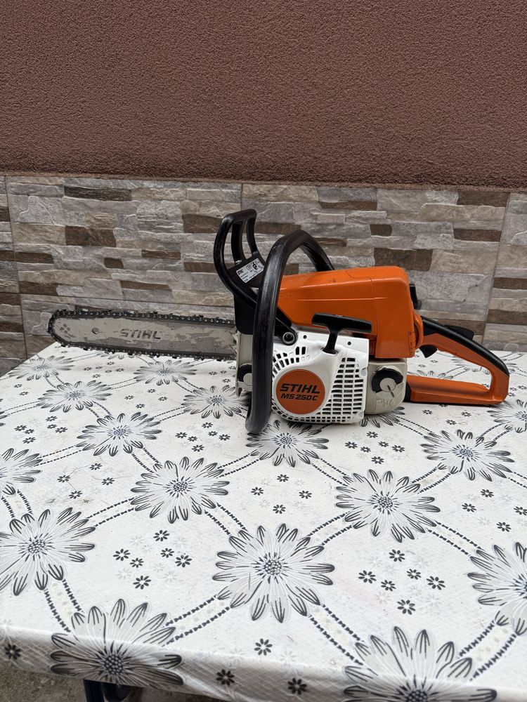 Бензинов верижен трион Stihl MS 250 С