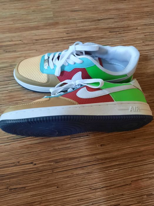 Чисто нови маратонки Nike , размер 40