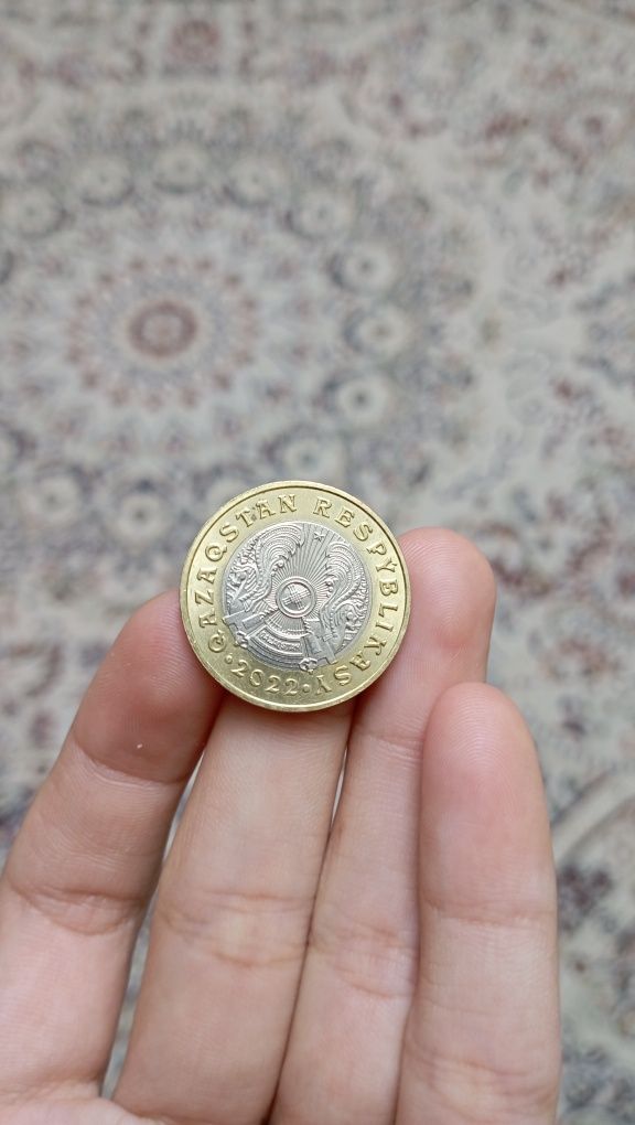 Колекционная монета KZT, Вид олень 10000