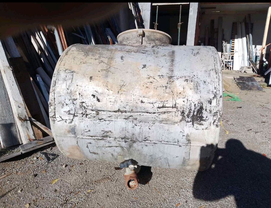 Алуминиев съд от мляко,820литра,340 лв