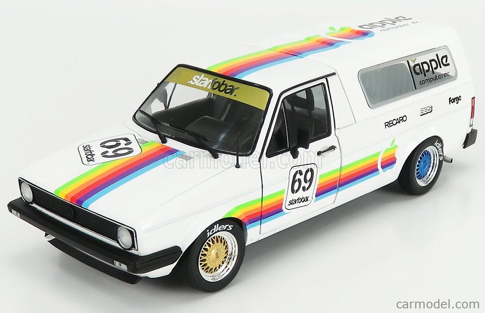 Machetă auto 1:18