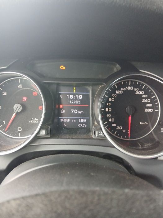 Audi a5 2.7 2009