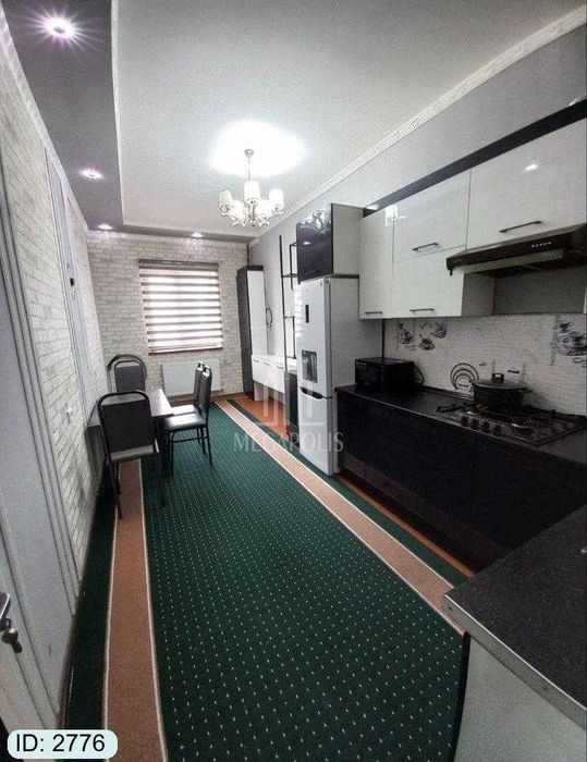 kritiy savdo majmuasi tarafda 2 xona tayyor kvartira sotiladi №2776