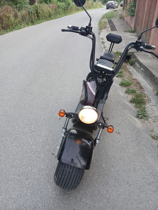 Vând Scuter Harley