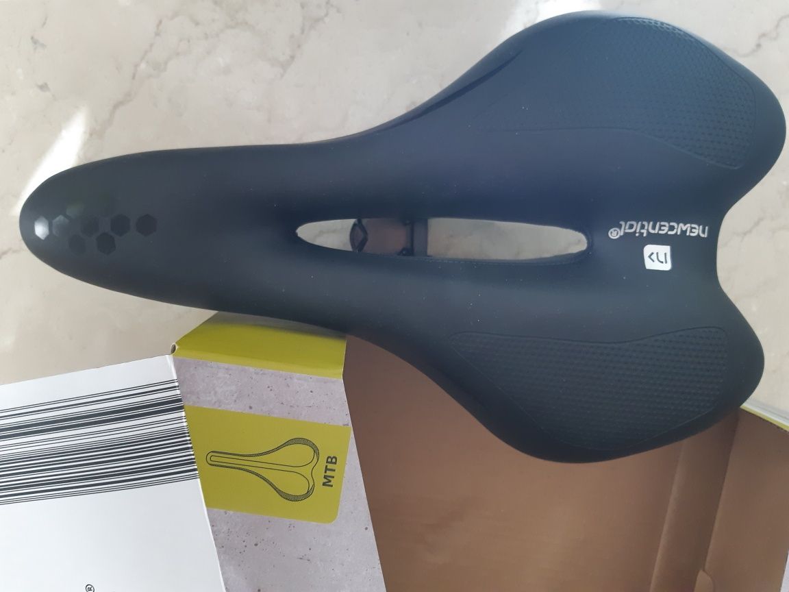 Sa nouă de bicicletă cu Memory Foam