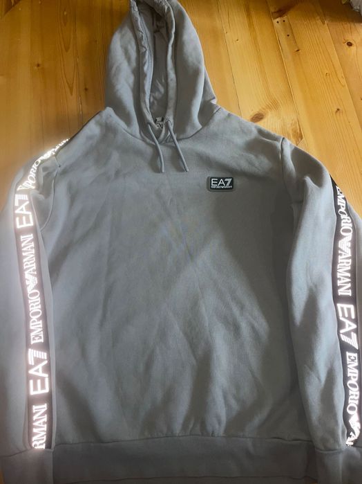 EMPORIO ARMANI оригинален суичър.