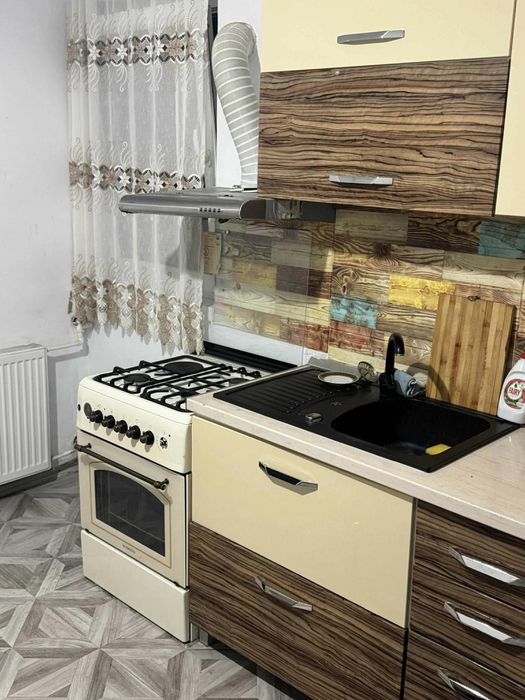 Vand apartament 2 camere