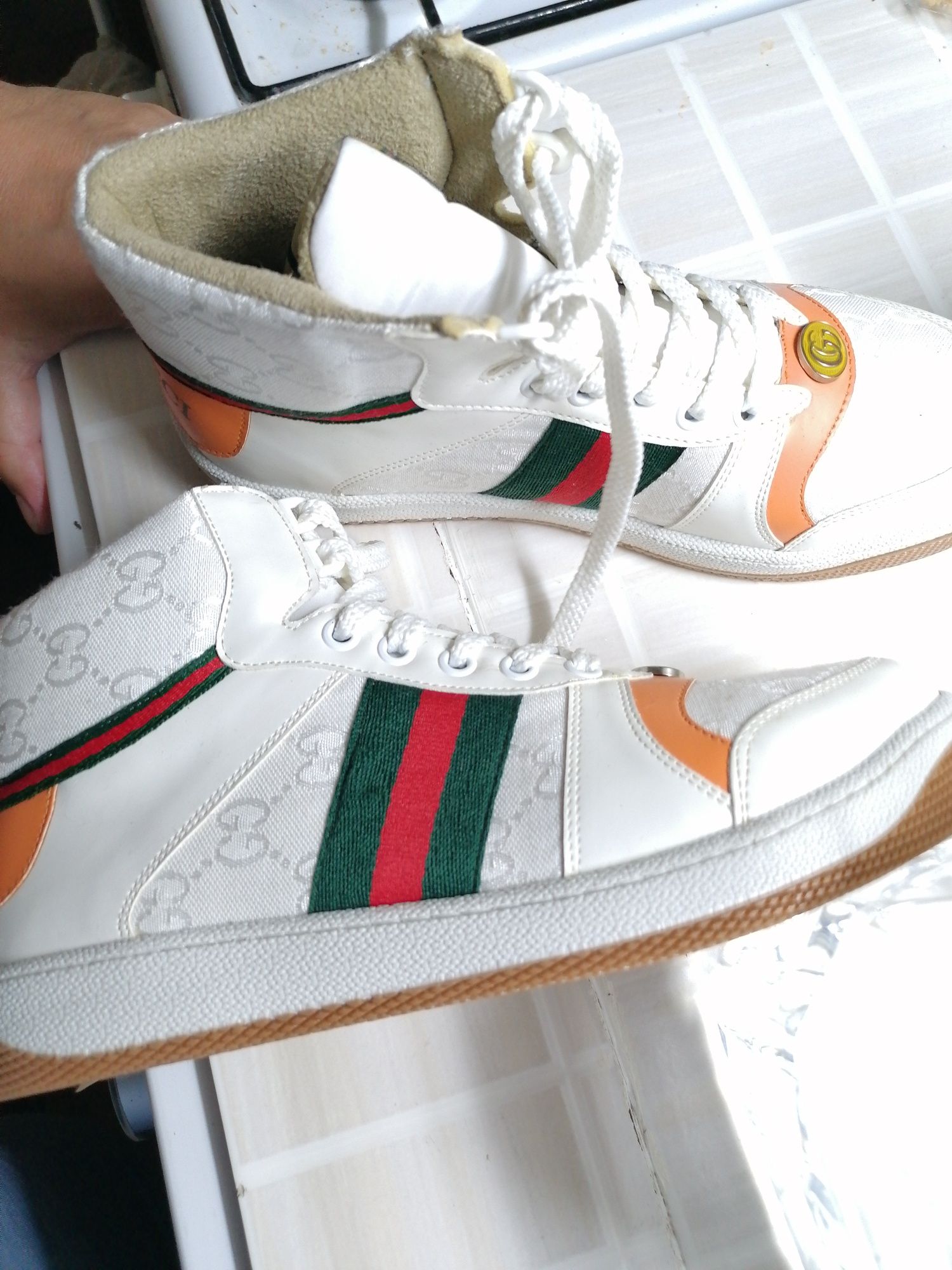 Adidași Gucci originali