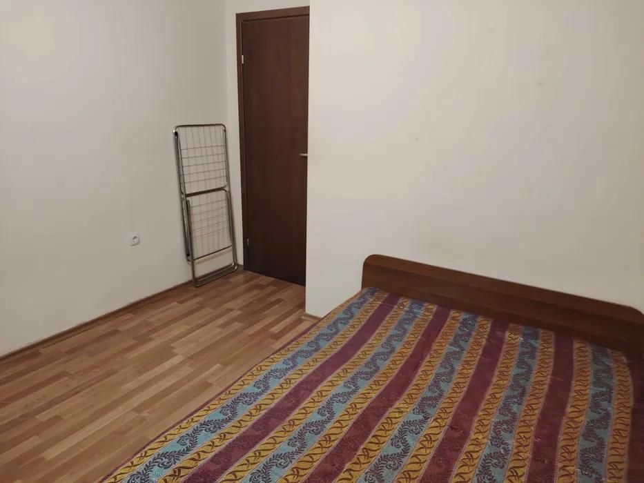 Дава се под наем Едностаен апартамент в Пловдив, Кършияка - 15 кв.м за 150 € - Снимка #1