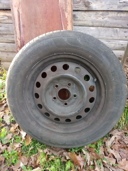 Две Roadx Motion Запазени Летни Гуми 195/65/15