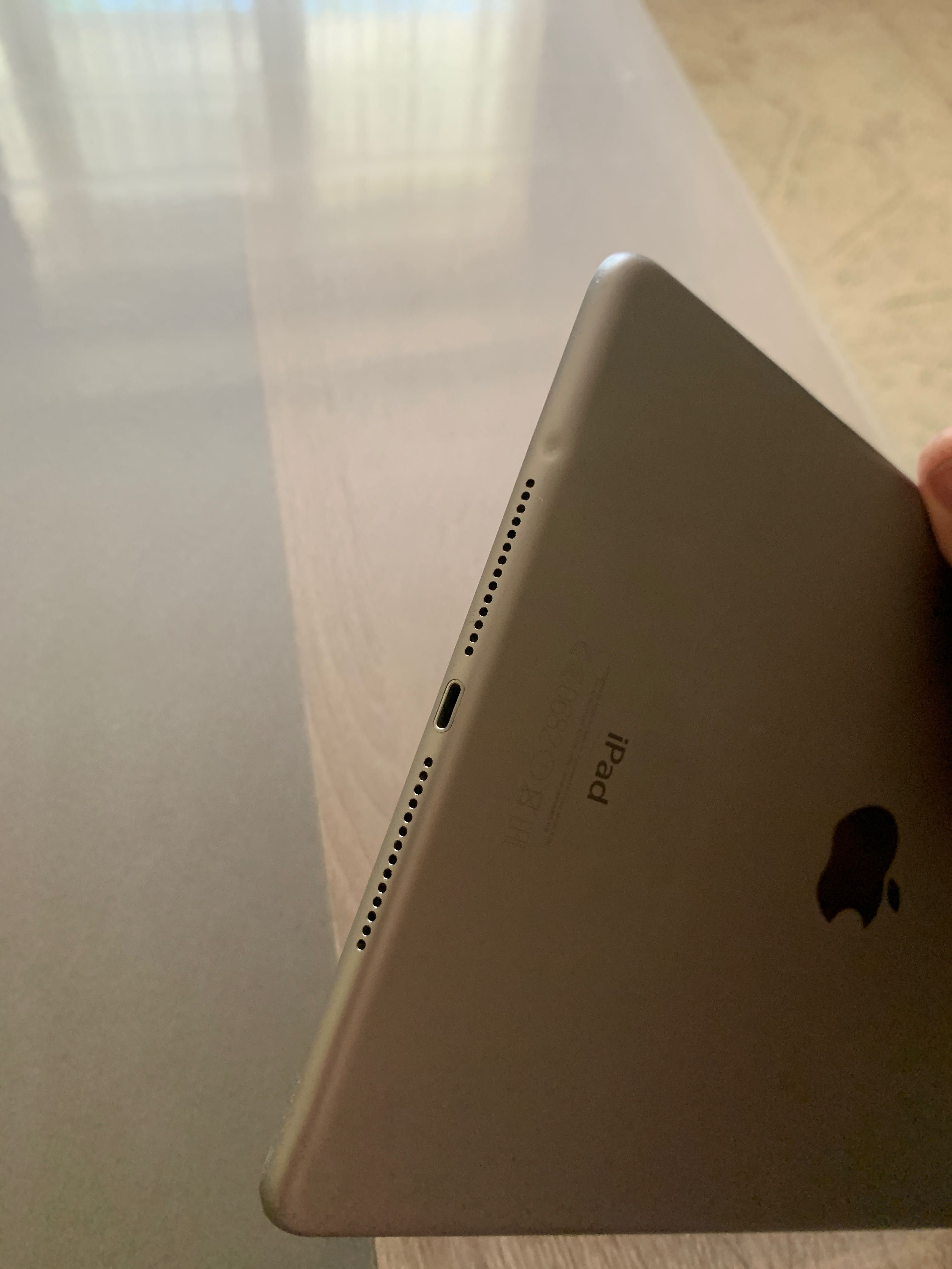 iPad air 2 128Gb wifi & sim