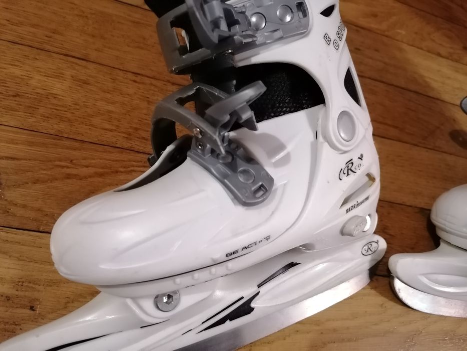 Patine  reglabile copii marime31-33,RCO Sport,preț 99ei