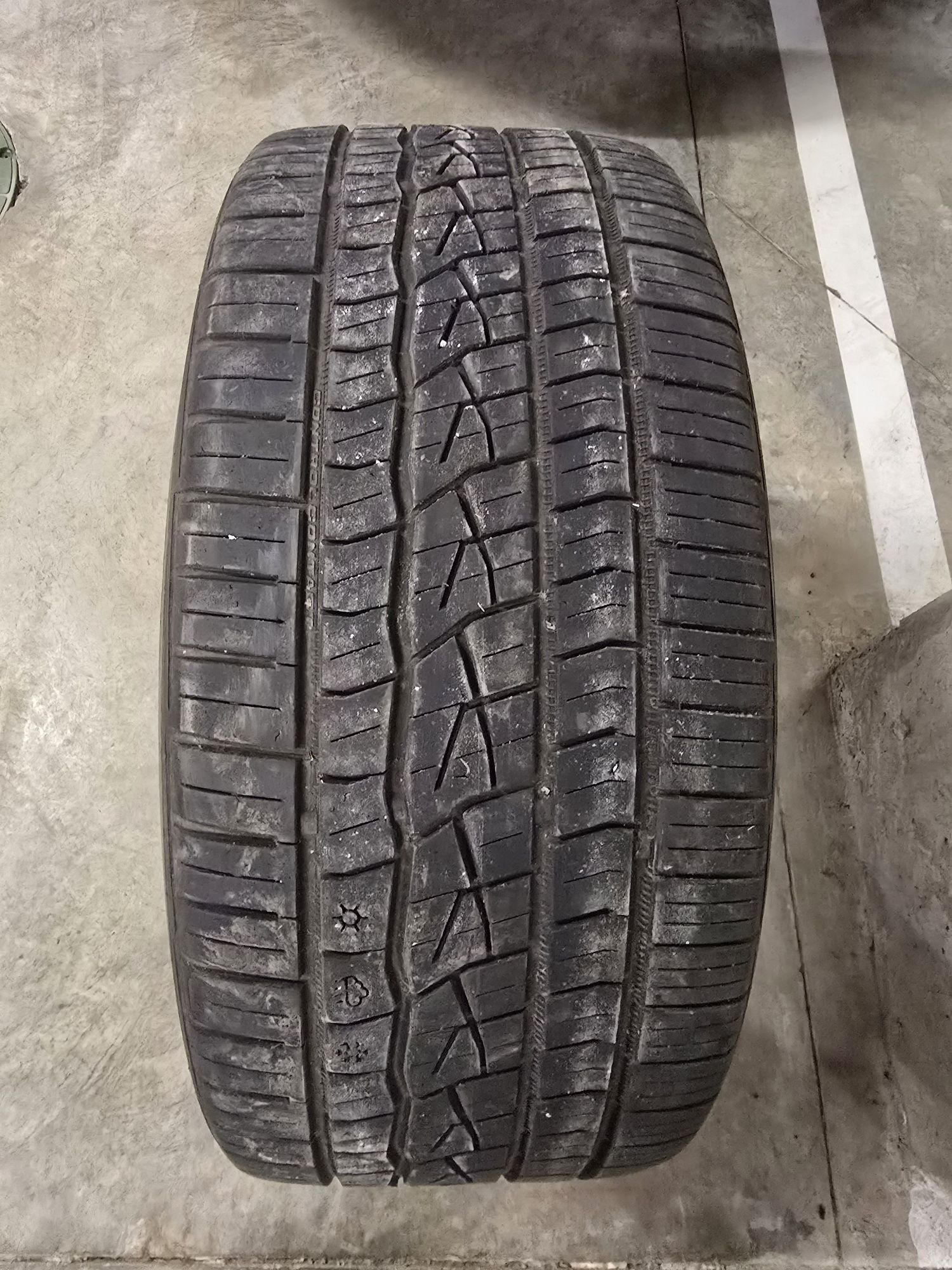 245-40-R19 Continental Control Contact SSR + DOT22