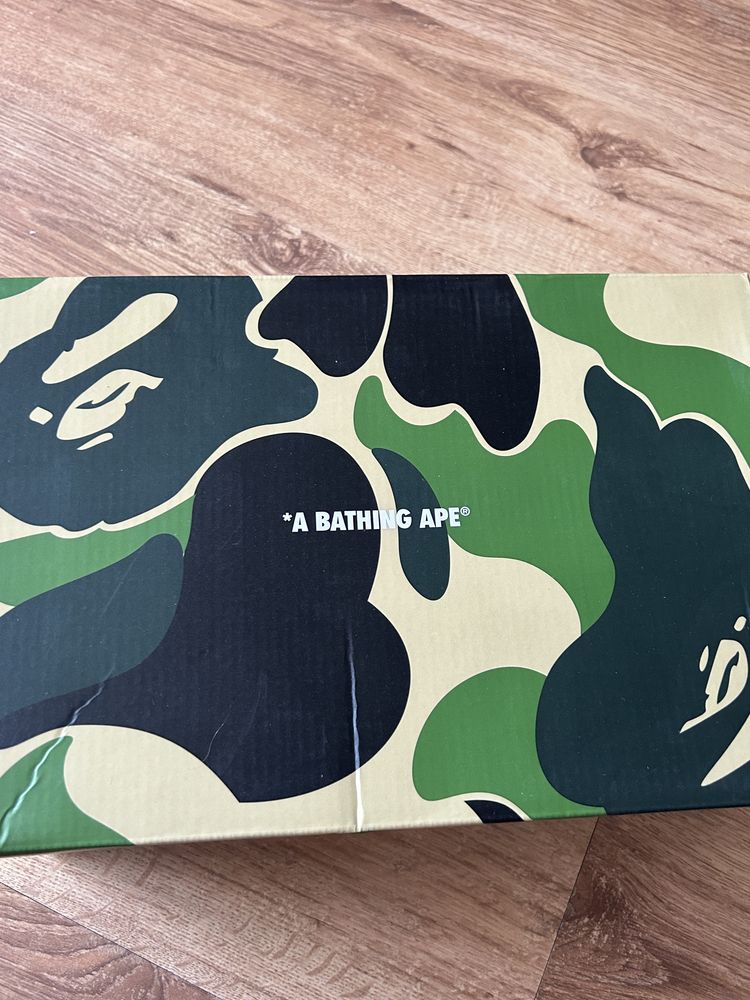 Vand adidasi bape