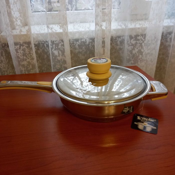 Продам сковородку новую