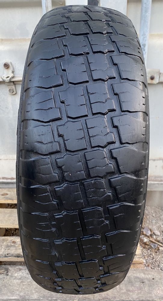 Шина 215/75R15 (1шт)