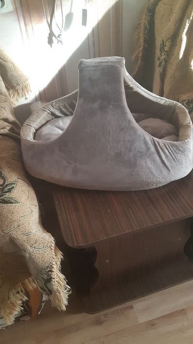 Лежанка для маленьких собак и кошек