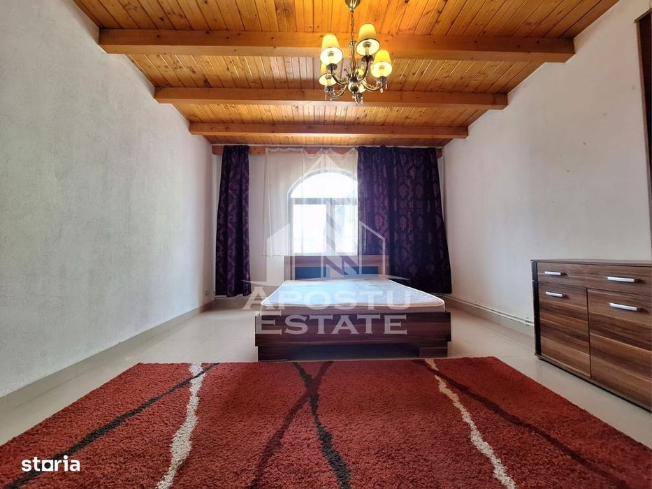 Casa cu 3 camere si curte de 100 mp,  Bujac