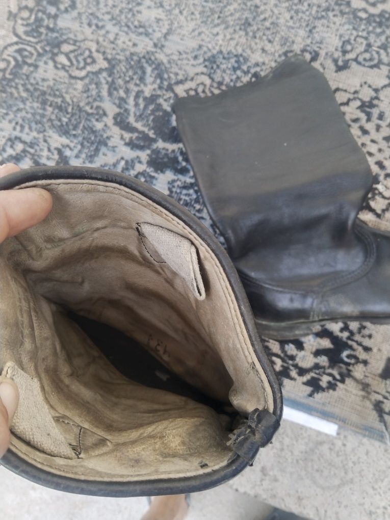 Сапоги кирзовые и яловые