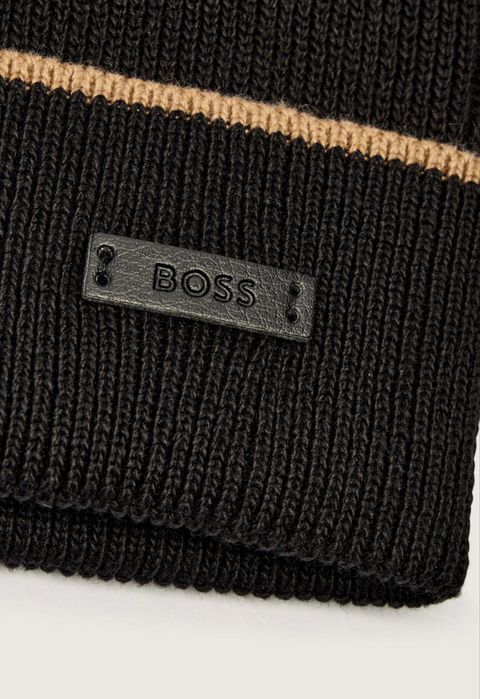 Мъжки коплект шапка и шал Hugo Boss