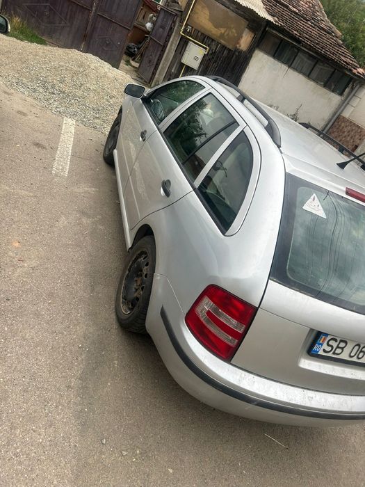 Vând schimb Skoda Fabia 1.9 sdi