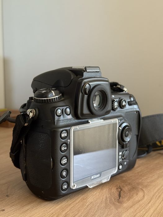 Nikon D700 - DSLR
