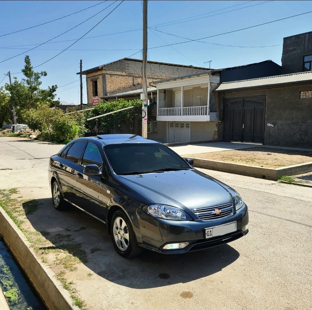 Срочно продаётся Gentra автомат